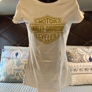 NWT Harley-Davidson Tee. Size M